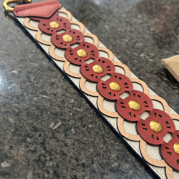 Burberry London ~ England Layered Lace Shoulder Bag in Celadon Blue - 2016 - Picture 16 of 16